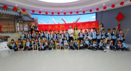 傳承中華文化 感悟非遺麥稈畫魅力——合肥市桂花園學(xué)校麥趣工坊組織學(xué)生參觀蜀山文化館，組織文化藝術(shù)交流活動(dòng)